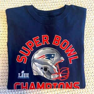 (NWT) Fanatic Patriots Long Sleeve Super Bowl LIII champions shirt size medium